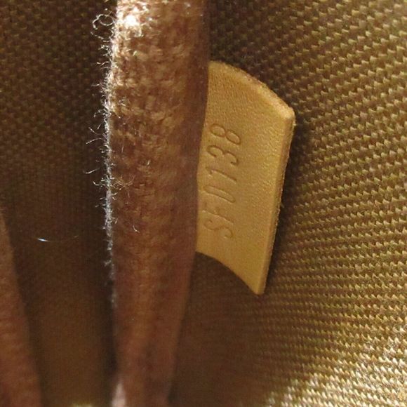 Auth Louis Vuitton Mini Pochette #96510L67B - Picture 9 of 10